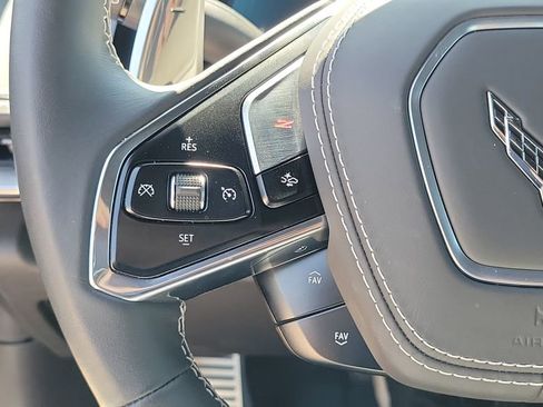 Used 2025 Chevrolet Corvette Z06 image 24