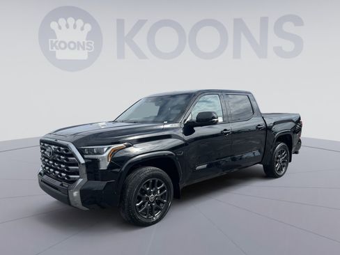 Used 2024 Toyota Tundra Platinum image 1