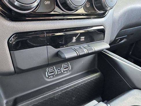 Used 2024 RAM 1500 Laramie image 21