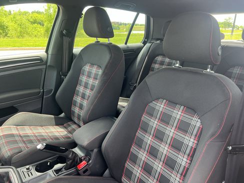 Used 2017 Volkswagen GTI Sport FWD image 16