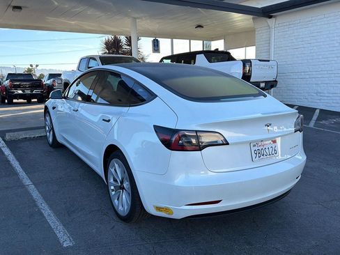 Used 2022 Tesla Model 3 Long Range image 8