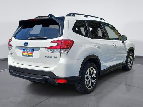 Certified 2024 Subaru Forester Premium AWD/4WD image 3