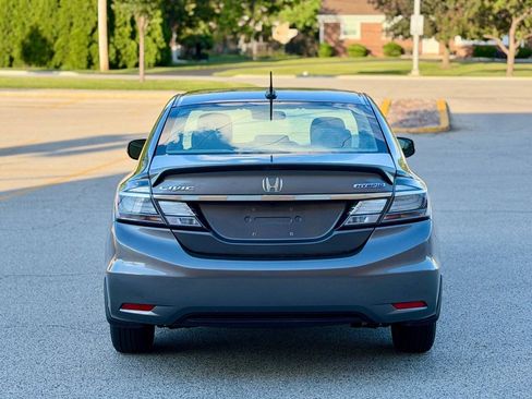 Used 2013 Honda Civic Hybrid Sedan image 6