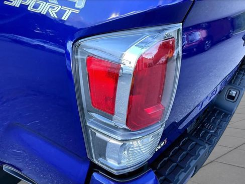 Certified 2023 Toyota Tacoma TRD Sport w/ TRD Premium Sport Package AWD/4WD image 27