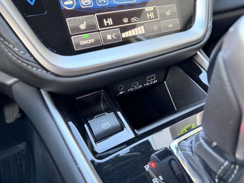 Certified 2025 Subaru Outback Premium image 20