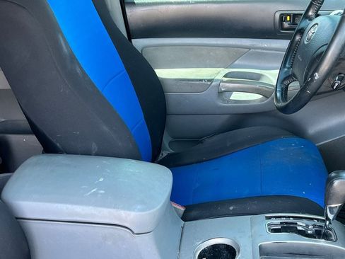Used 2006 Toyota Tacoma PreRunner RWD image 10