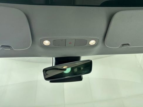 Used 2018 Tesla Model 3 Long Range image 23