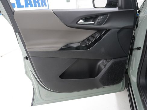 New 2026 Chevrolet Equinox LT w/ Convenience Package II image 13