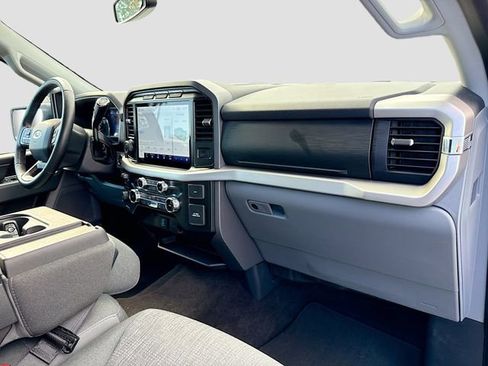 Certified 2022 Ford F150 XLT w/ Equipment Group 302A High image 28