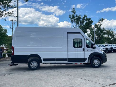 New 2024 RAM ProMaster 3500 w/ Delivery Van Package image 11