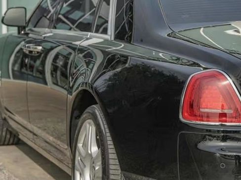 Certified 2016 Rolls-Royce Ghost Extended Wheelbase image 39