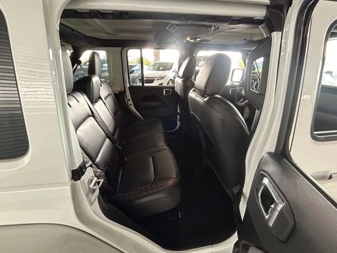 Used 2023 Jeep Wrangler Altitude image 39
