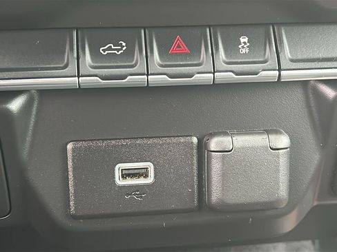 Certified 2020 Chevrolet Silverado 1500 Custom w/ Custom Value Package image 23