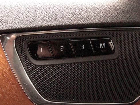 Certified 2022 Volvo XC90 T6 Momentum w/ Protection Package image 39