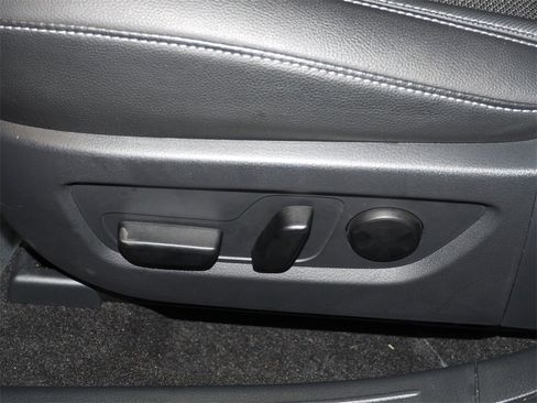 Certified 2025 MAZDA CX-50 2.5 Hybrid w/ Weather Package image 29