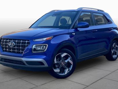 Certified 2025 Hyundai Venue SEL