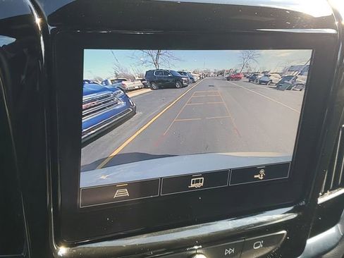 Certified 2023 Chevrolet Traverse LT w/ LPO, Floor Liner Package image 28