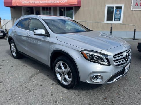 Used 2020 Mercedes-Benz GLA 250 4MATIC image 1