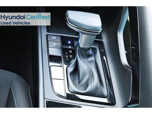 Certified 2025 Hyundai Elantra SEL image 29