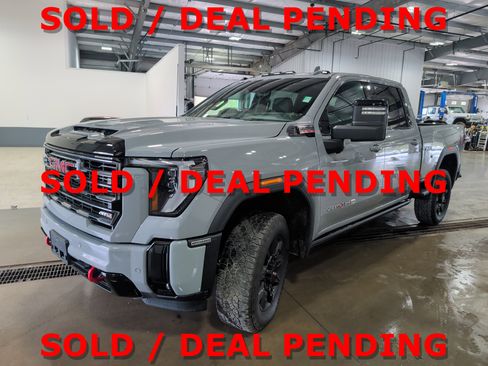 Used 2025 GMC Sierra 2500 AT4 w/ AT4 Premium Plus Package AWD/4WD image 6