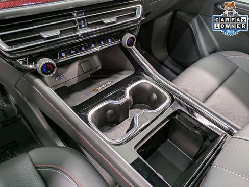 Used 2025 Chevrolet Traverse Z71 w/ Driver Confidence Package image 15