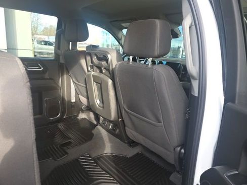 Used 2024 Chevrolet Silverado 1500 LT image 13