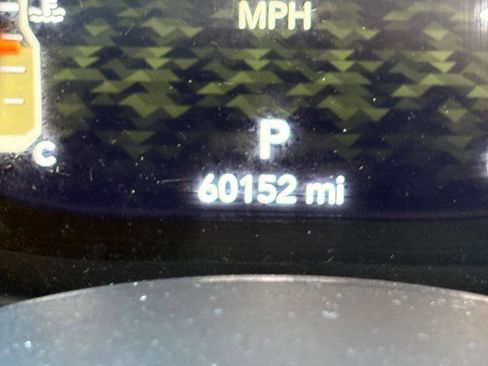 Used 2020 Jeep Gladiator Overland w/ Trailer Tow Package image 21