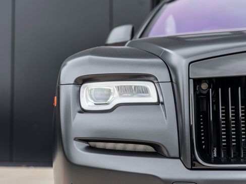 Used 2018 Rolls-Royce Wraith RWD image 23