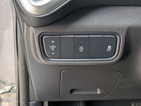 Used 2022 Kia Soul LX FWD image 18