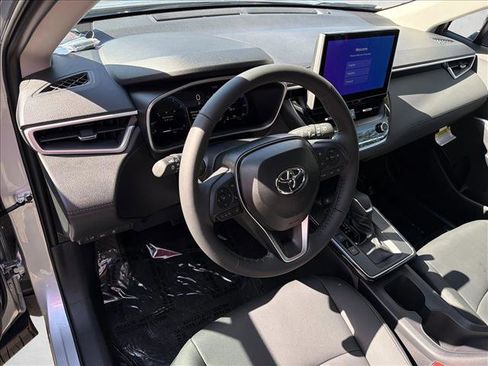 Used 2026 Toyota Corolla Cross XLE w/ Convenience Package image 13