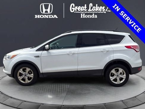 Used 2014 Ford Escape SE w/ Equipment Group 201A FWD image 3