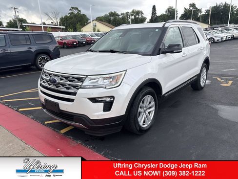 Used 2018 Ford Explorer XLT w/ Equipment Group 202A AWD/4WD image 1