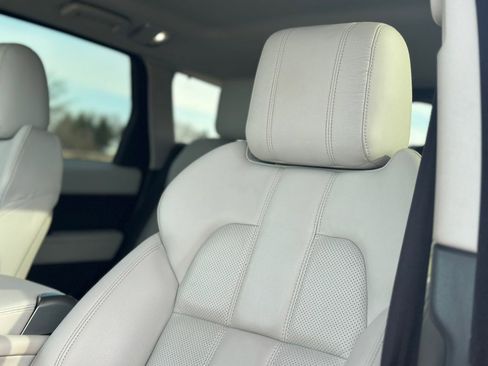 Used 2015 Land Rover Range Rover Sport HSE AWD/4WD image 27