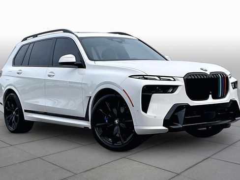 Used 2025 BMW X7 xDrive40i w/ Executive Package AWD/4WD image 2