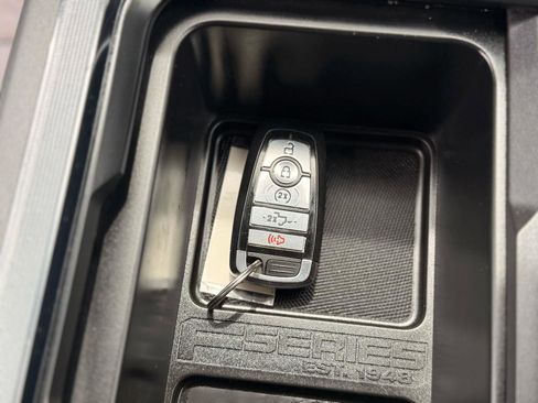 Used 2024 Ford F250 Lariat w/ Chrome Package AWD/4WD image 31