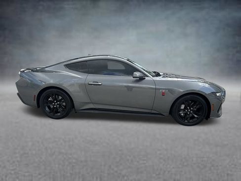 Used 2025 Ford Mustang GT RWD image 8