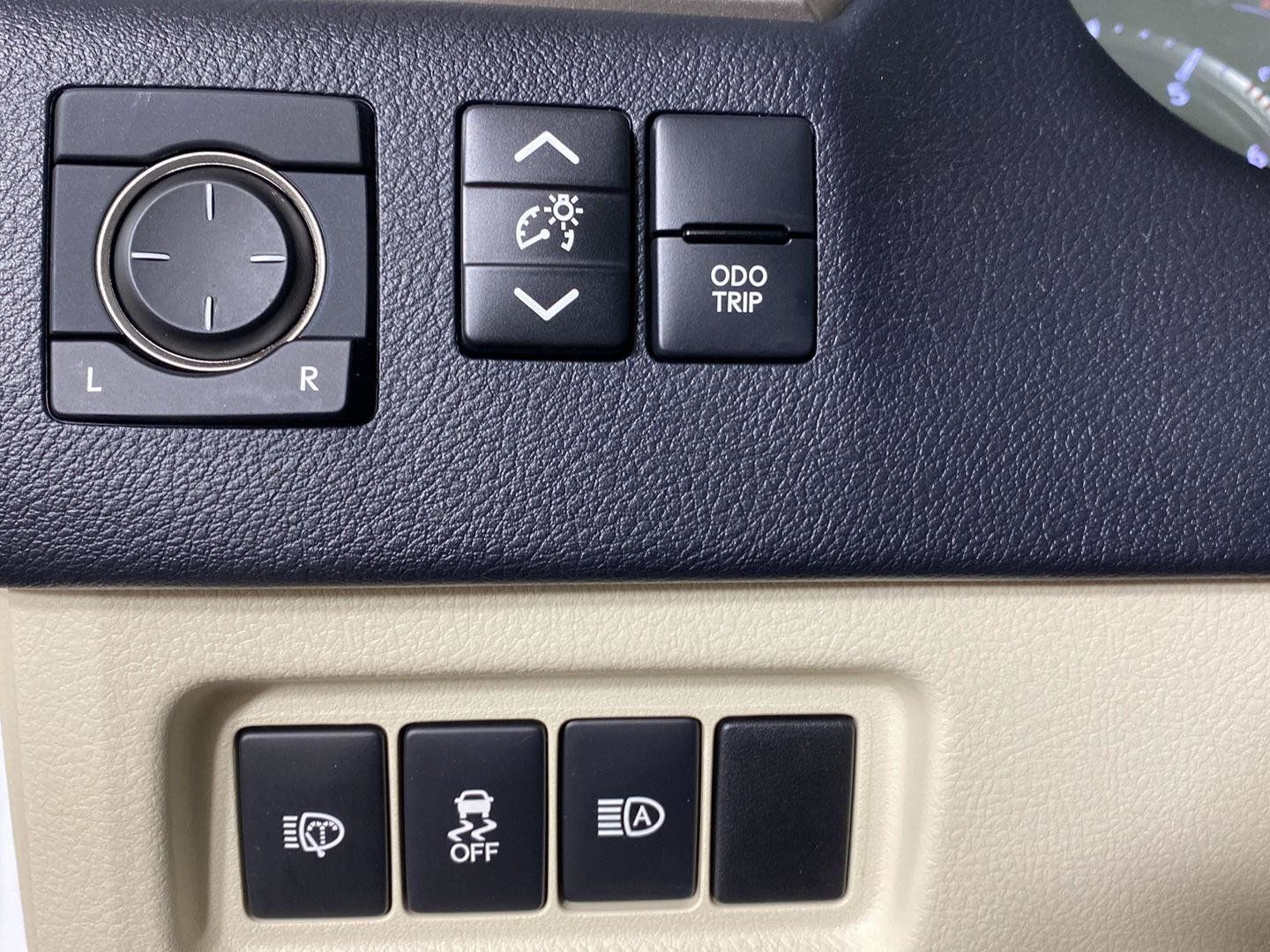 Used 2020 Lexus GX 460 Premium w/ Premium Package AWD/4WD image 18