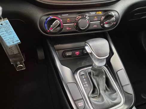 Used 2020 Kia Soul S FWD image 20