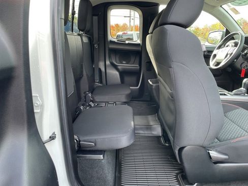 Used 2022 Toyota Tacoma SR5 image 27