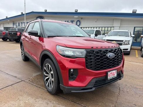 Used 2025 Ford Explorer ST-Line AWD/4WD image 2