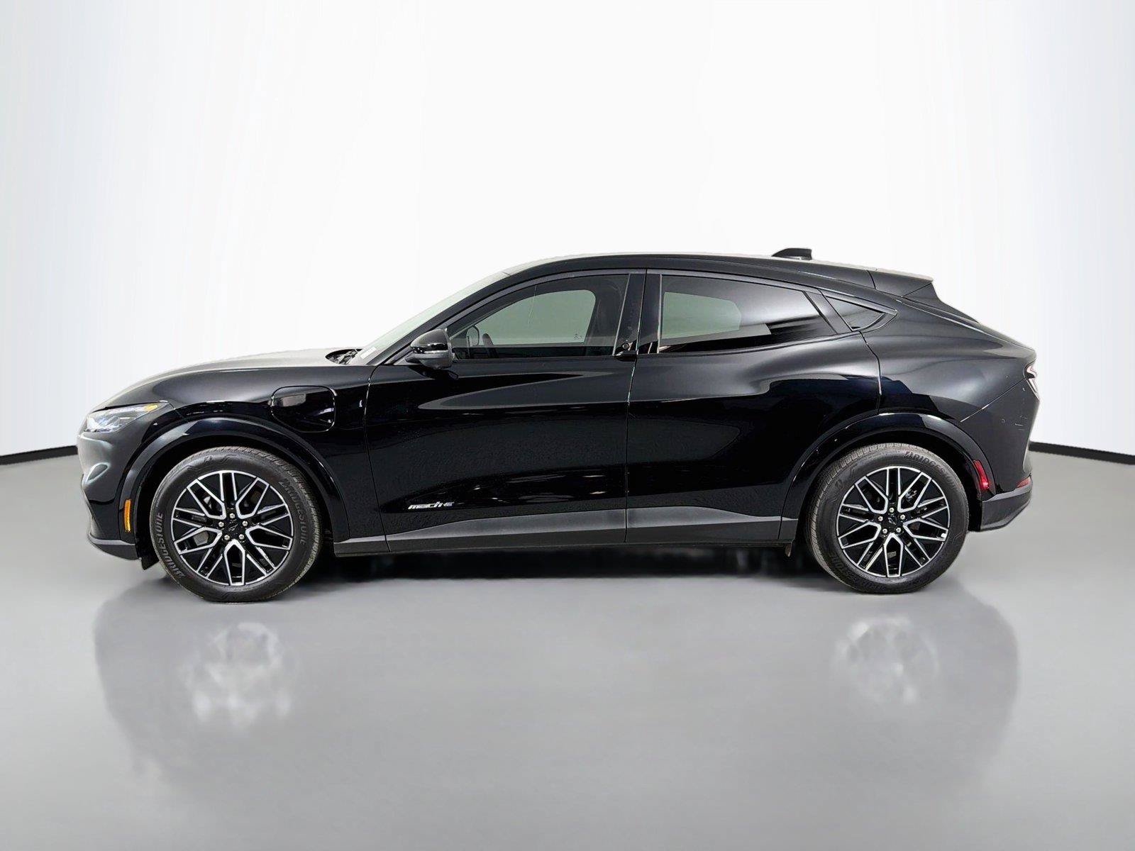Used 2025 Ford Mustang Mach-E Premium RWD image 8
