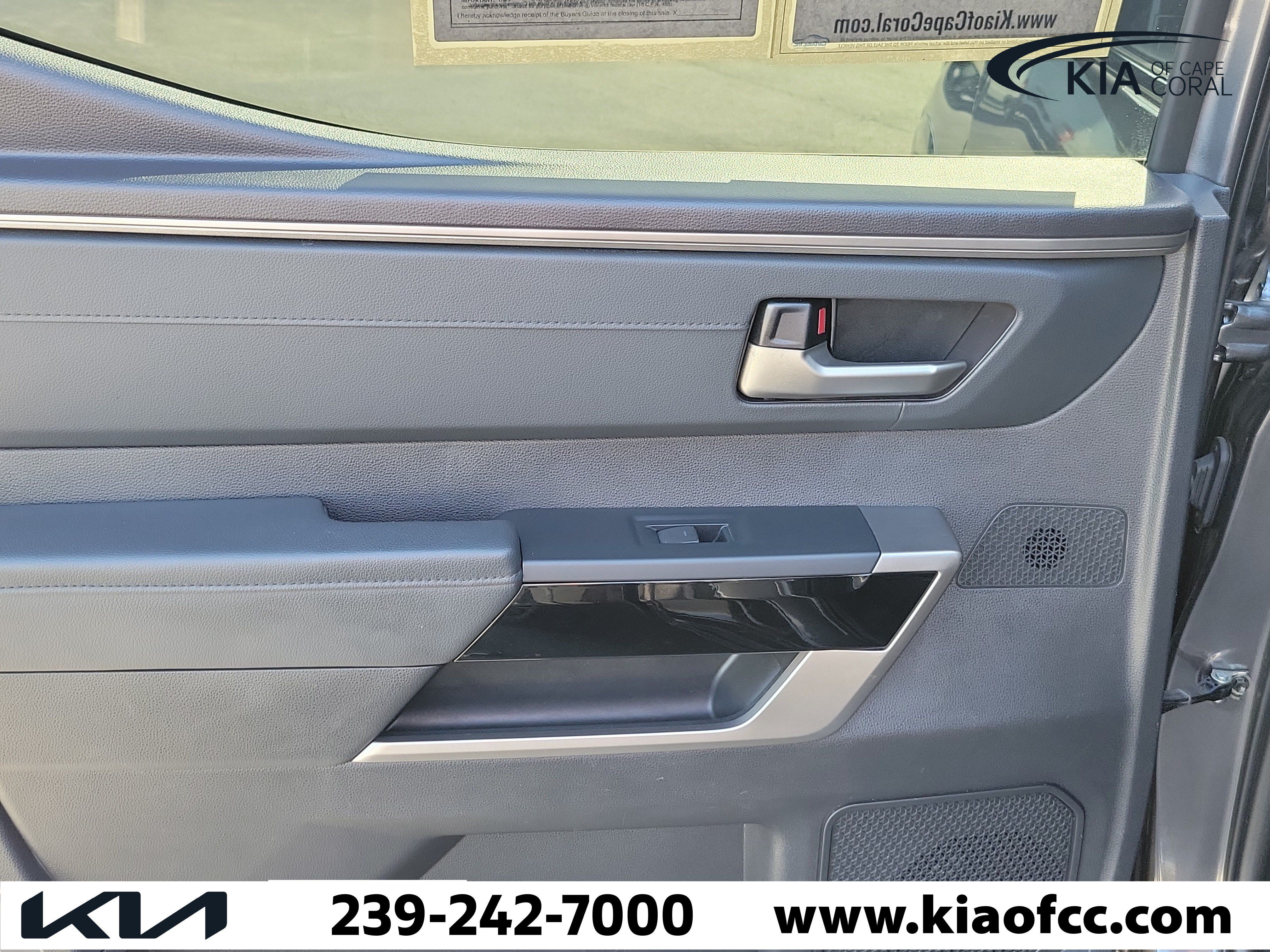 Used 2023 Toyota Tundra Limited w/ Power Package RWD image 13