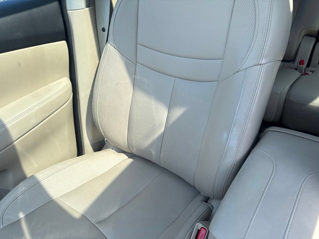 Used 2019 Nissan Rogue SL w/ Premium Package AWD/4WD image 14