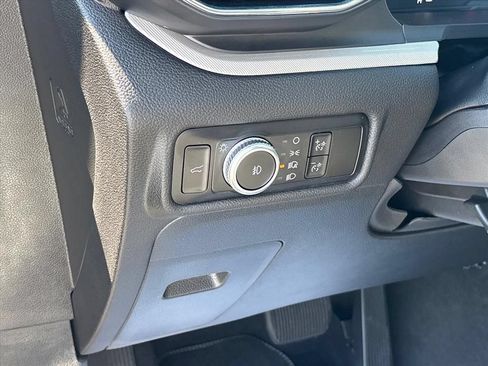 Used 2023 Ford Explorer XLT w/ XLT Sport Appearance Package AWD/4WD image 27