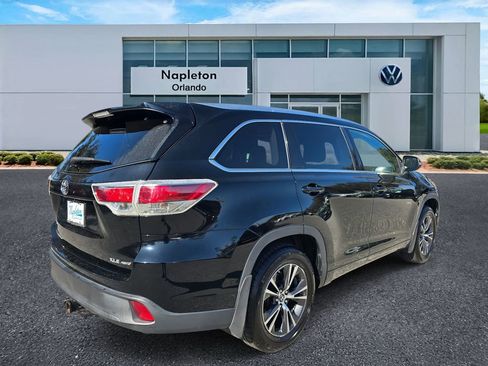 Used 2016 Toyota Highlander XLE image 4