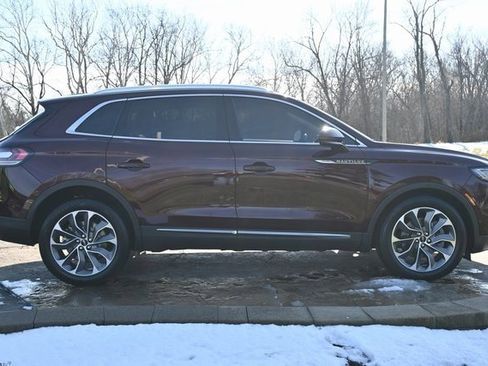 Used 2023 Lincoln Nautilus Reserve w/ Equipment Group 201A image 4