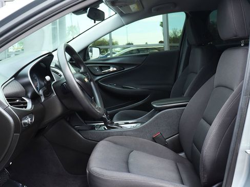 Used 2023 Chevrolet Malibu LT FWD image 37