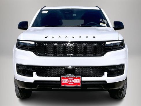 New 2025 Jeep Wagoneer L Series II image 12