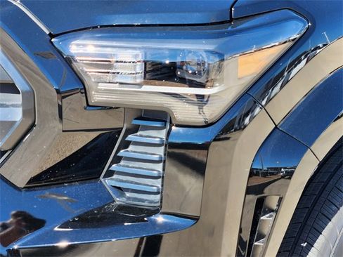 New 2025 Toyota Tacoma SR5 image 6