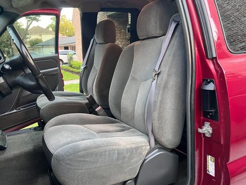 Used 2004 Chevrolet Silverado 1500 LS w/ Light Duty Power Package image 16